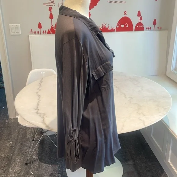 NWOT SPLENDID GRAY RAYON COTTON BLEND COLLARED L/S SHIRT. L - Picture 3 of 8